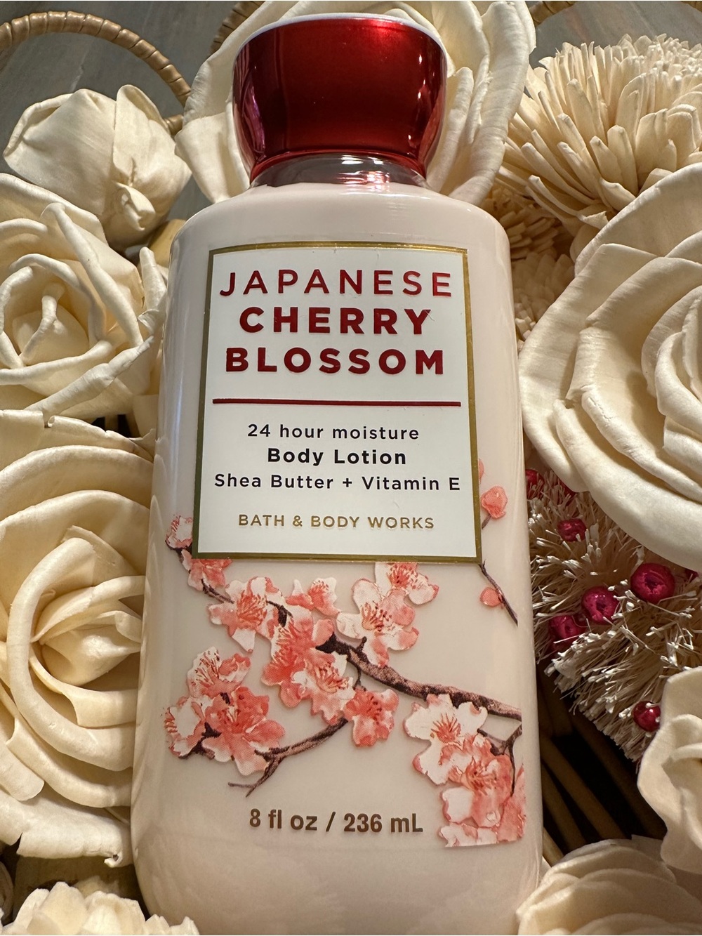 Bath & Body Works Japanese Cherry Blossom Lotion - Red & Pink